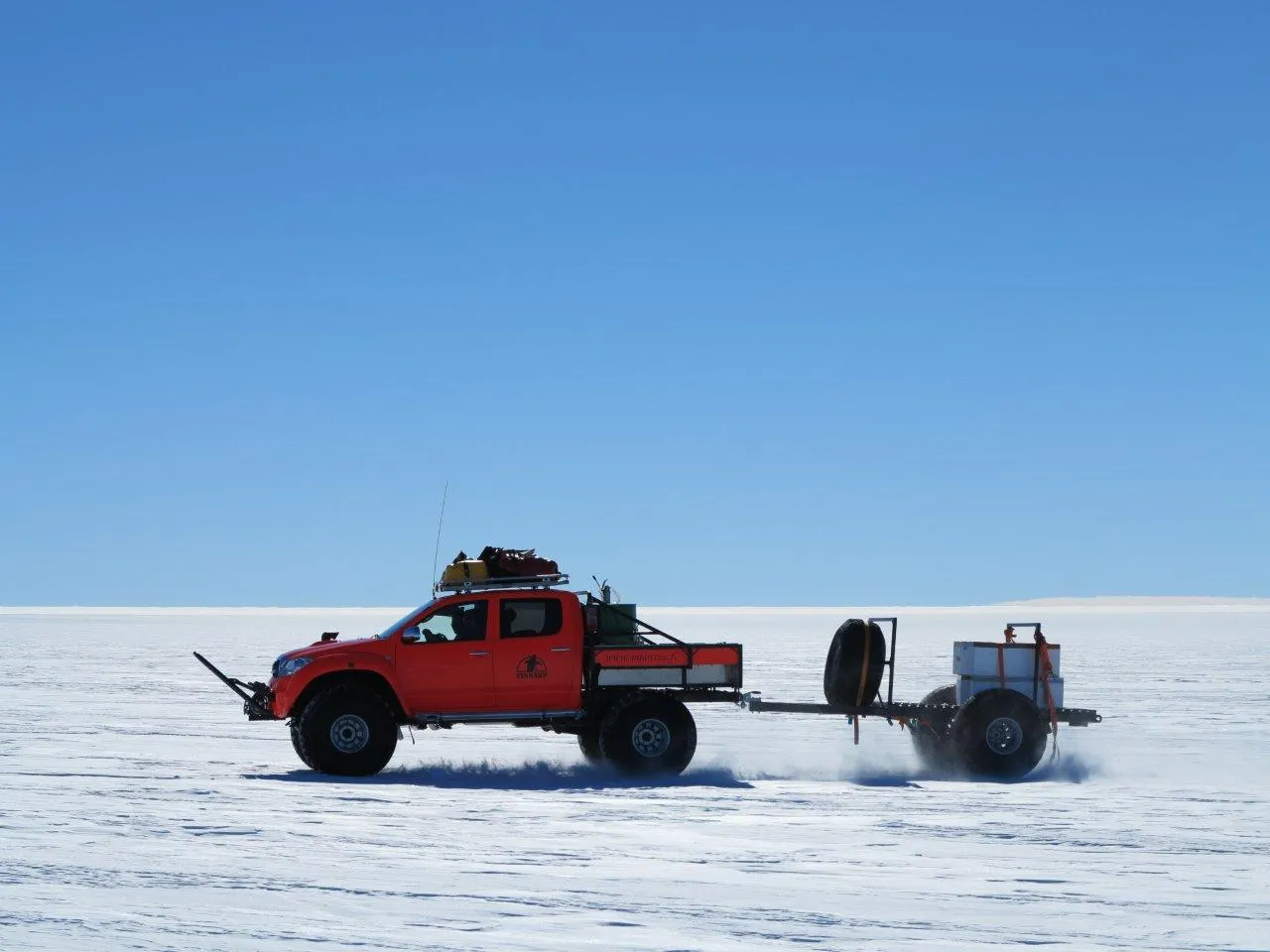 Hiluxilla jäälakeudella