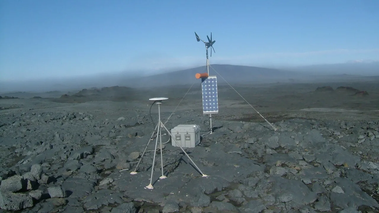 Satelliittnavigaatioon perustuva tarkka korkeusmittari.