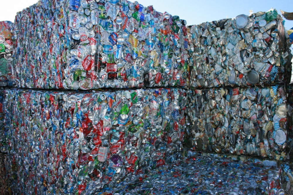 Alumiinin kierrätys hoituu nykyisin hyvin. Kuva: http://www.recyclingredefined.com