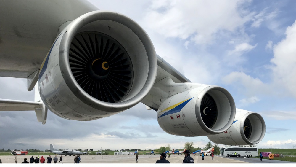 Antonov An-225:n moottorit