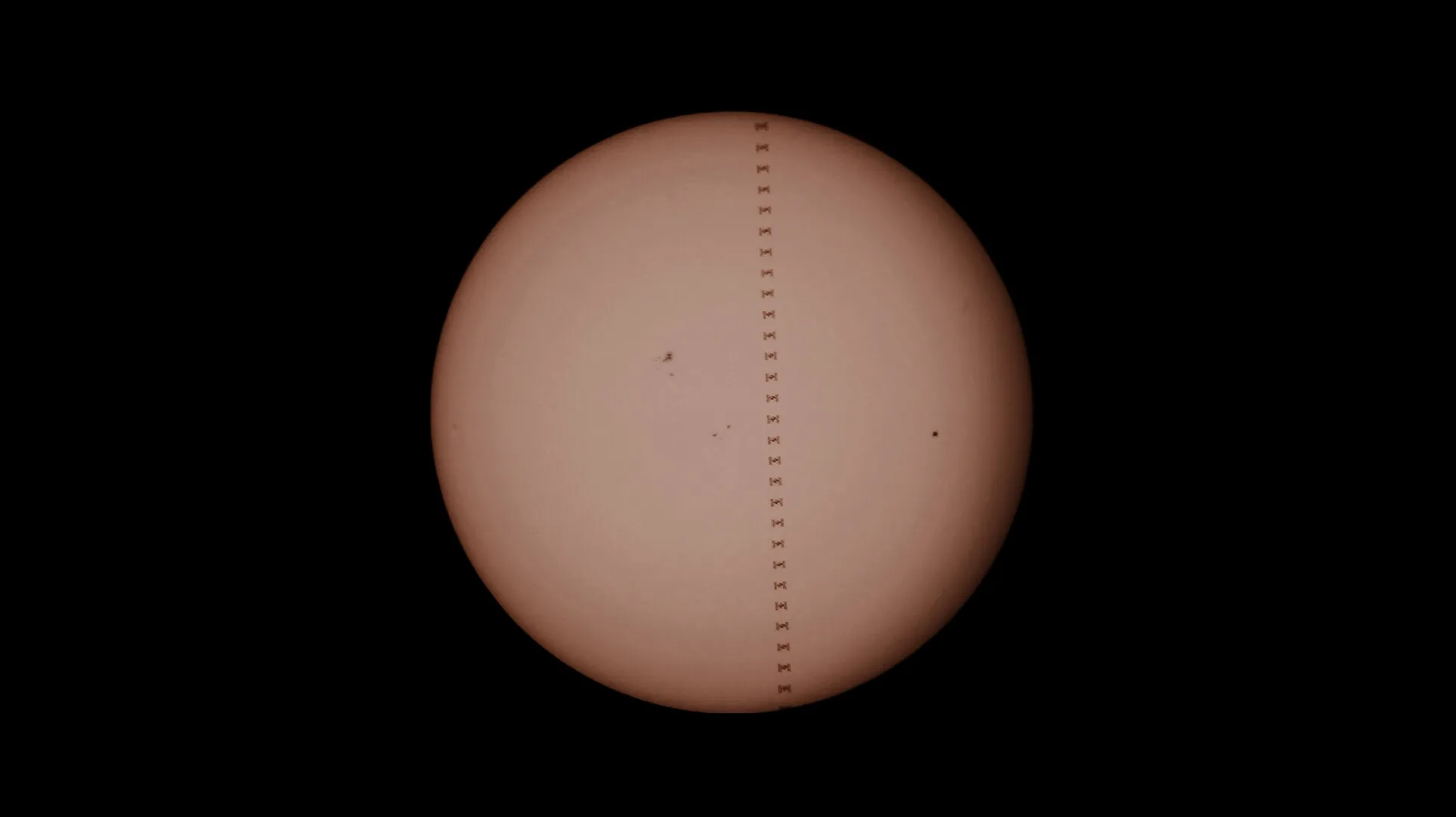 ISS ja Merkurius. Max Yang, John Zhou