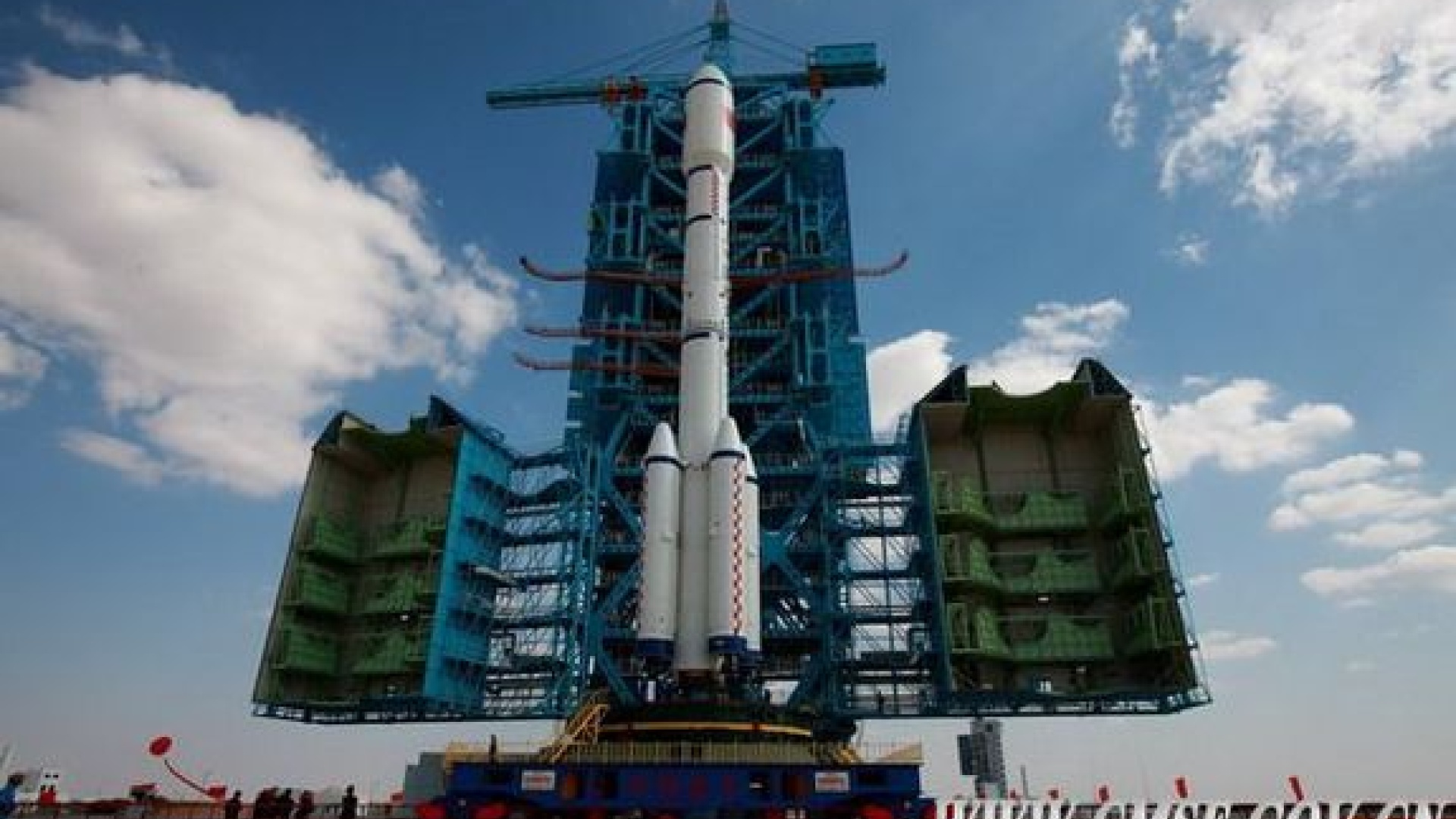 Tiangong-1 valmiina laukaisuun