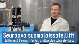 Otsikkokuvassa satelliitti ja Topi Räty