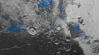 Vesijäätä Plutossa