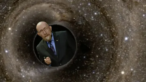 Kir Thorne mustassa aukossa