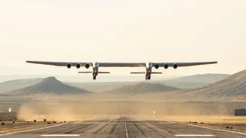 Stratolaunch ilmassa